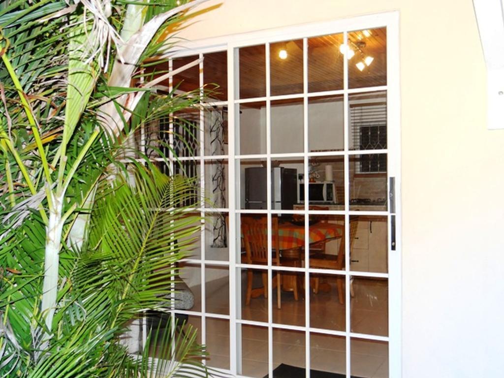 Apartament The Reef Palm Anse aux Pins Pokój zdjęcie